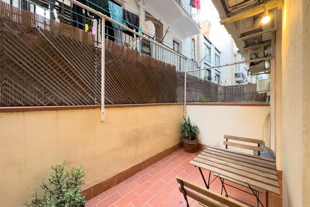 Aparteasy - Gracia Apartments Barcelona Exterior foto